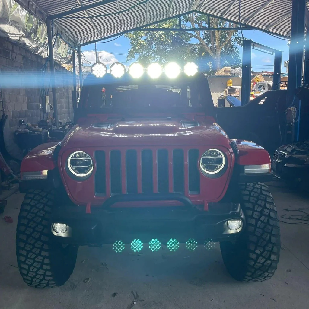 Auxbeam 7Inch 210W Round Spot Beam Off Road LED Driving Lights | Auxbeam LED Driving Lights | Auxbeam - Image 3